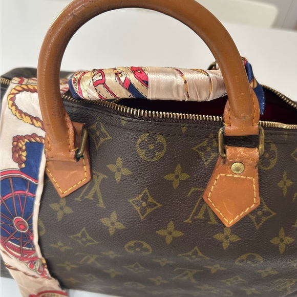 LOUIS VUITTON Monogram Speedy 30 - Picture 2 of 16